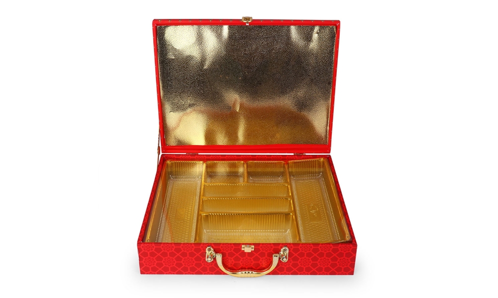Regal Red Gifting Box with Handle & Compartments – Hi Fashion - Image 4